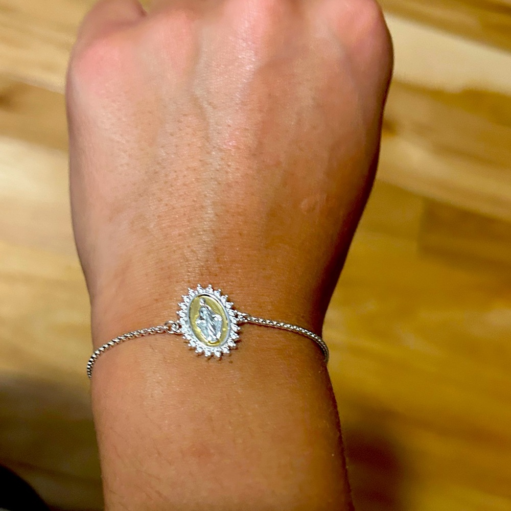 Elegant Sterling Silver Bracelet with Gold Accent